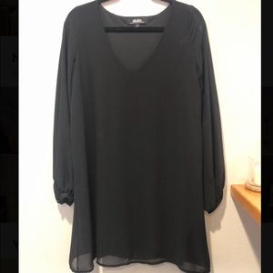 Lulu’s Black Chiffon Smock Dress Sz. M